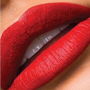 LAST ONE 🔥Color Sensational Vivid Matte Liquid Lipstick Shade 35